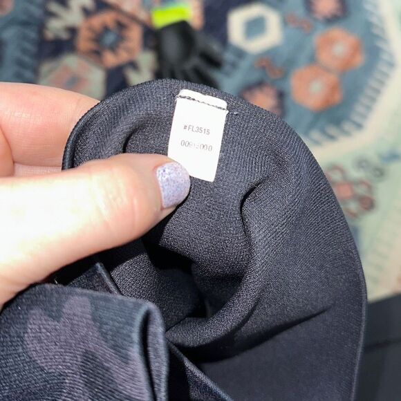 Spanx Camo Leggings Sz XL - Picture 5 of 5